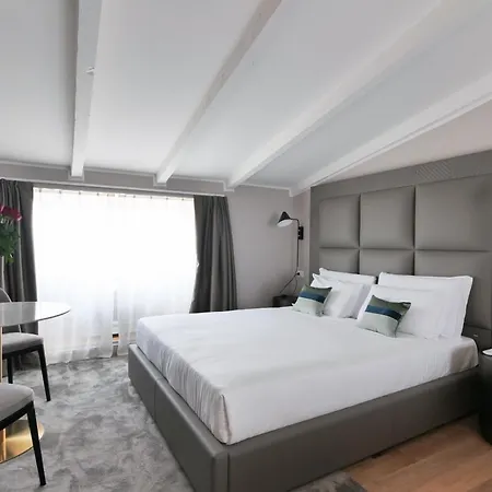 Prestige Boutique - Piazza Duomo View * Μιλάνο