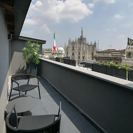 Prestige Boutique - Piazza Duomo View Apartmán