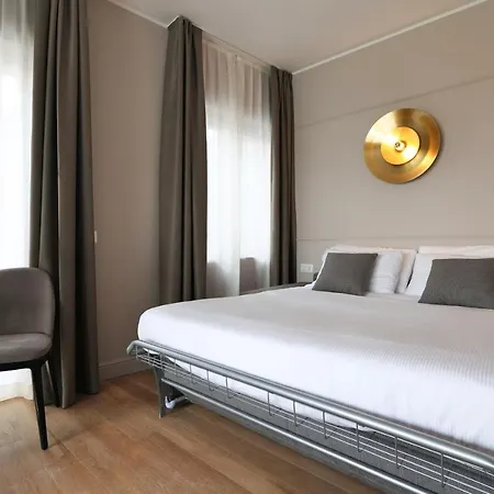Prestige Boutique - Piazza Duomo View Apartmán Milán