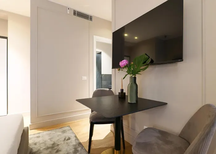 Prestige Boutique - Piazza Duomo View Apartamento 4*