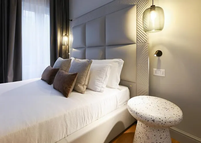 Prestige Boutique - Piazza Duomo View 4* Milán