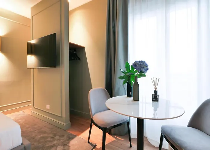 Prestige Boutique - Piazza Duomo View Apartamento 4*