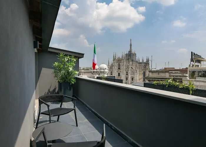 Prestige Boutique - Piazza Duomo View 4* Milán