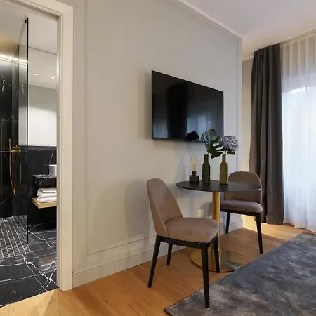 Prestige Boutique - Piazza Duomo View Apartment *