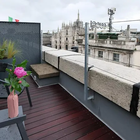 Prestige Boutique - Piazza Duomo View *