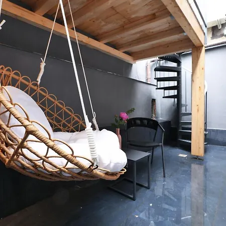 Prestige Boutique - Piazza Duomo View Apartment *
