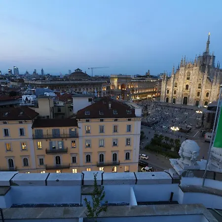 Prestige Boutique - Piazza Duomo View * Milan