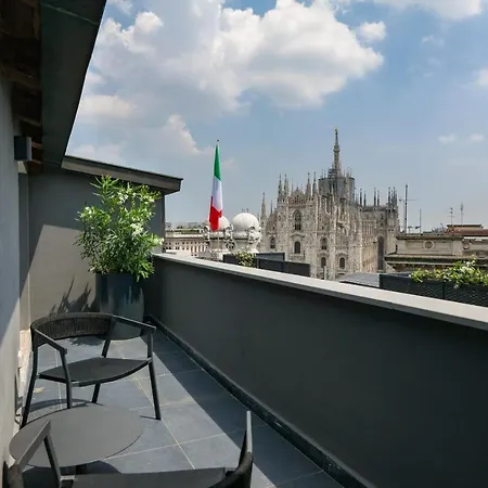 Prestige Boutique - Piazza Duomo View * Milan