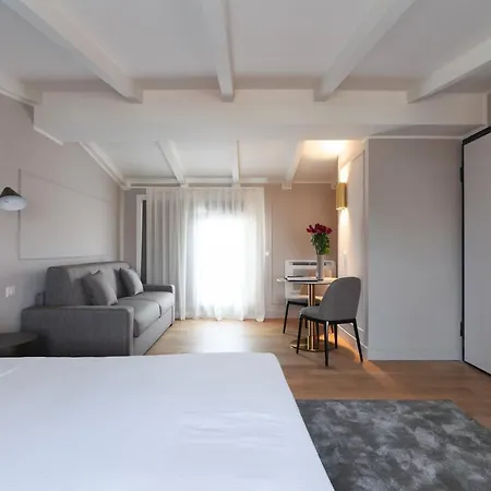 Apartment Prestige Boutique - Piazza Duomo View