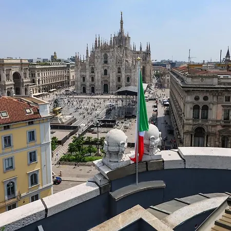 Prestige Boutique - Piazza Duomo View Milan