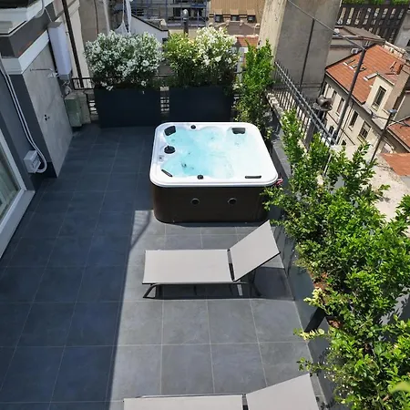 Prestige Boutique - Piazza Duomo View Apartment *