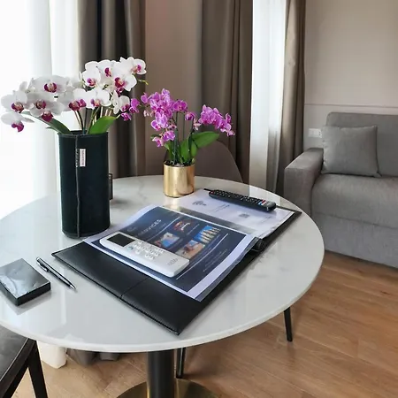 Apartment Prestige Boutique - Piazza Duomo View Milan
