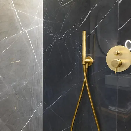 Prestige Boutique - Piazza Duomo View Apartment *