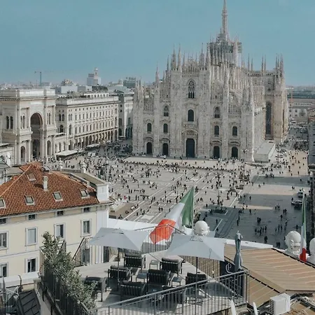 Prestige Boutique - Piazza Duomo View * Milan