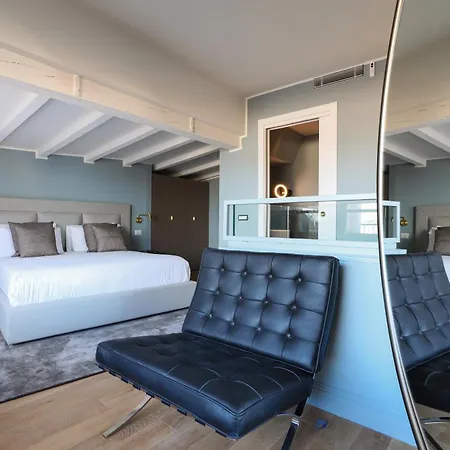 Prestige Boutique - Piazza Duomo View Apartment